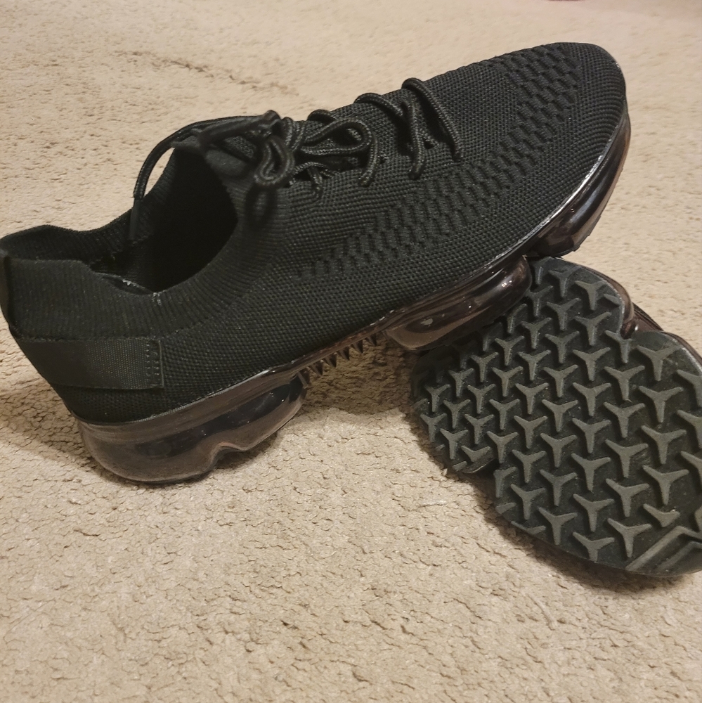Womens slip on athletic shoes